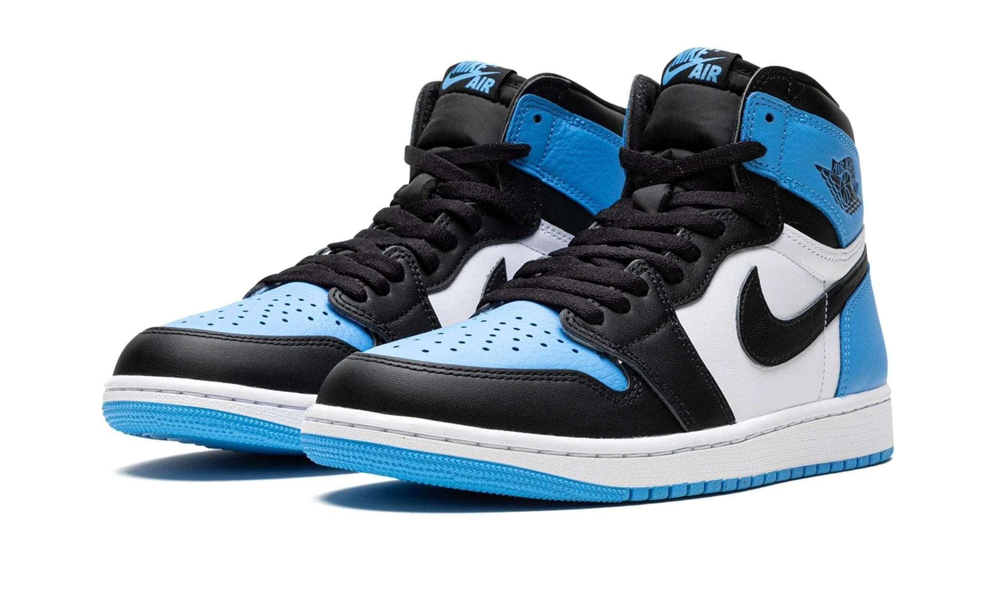 Nike Air Jordan 1 Retro High OG UNC Toe