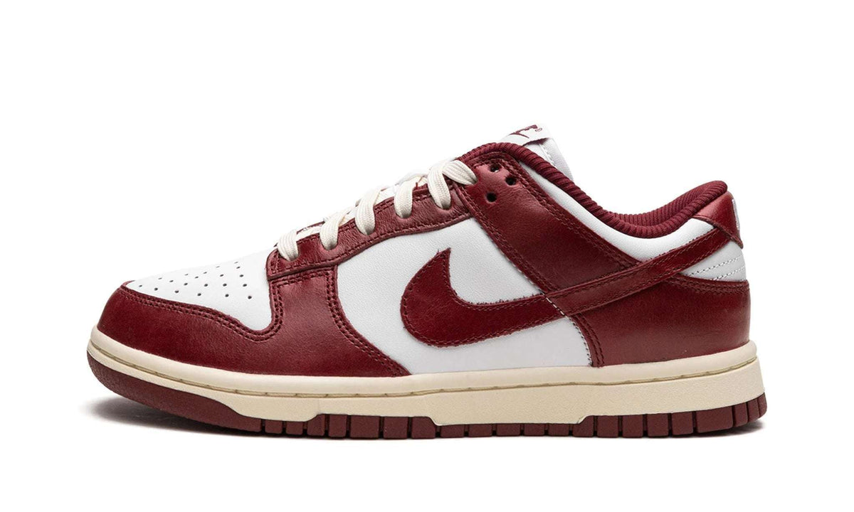 Nike Dunk Low PRM Vintage Team Red